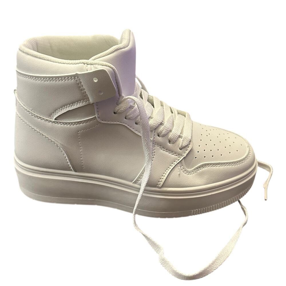 Streetwear Stylish White High Top Sneakers New Pretty Little Thing Lace Up 8